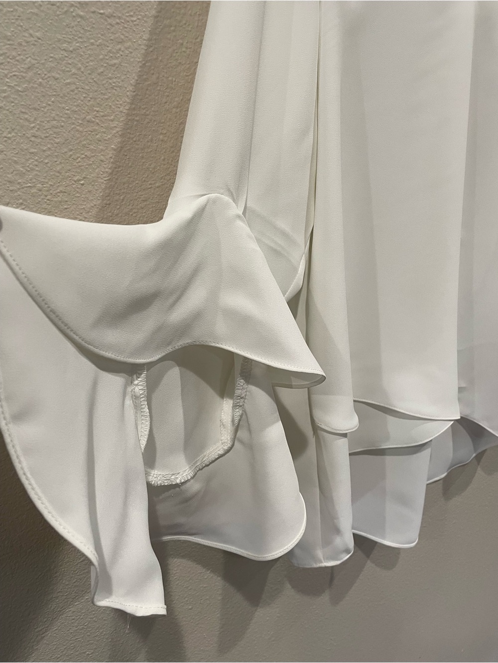 Vince Camuto White V-Neck Ruffle Sleeve Blouse - Picture 5 of 10